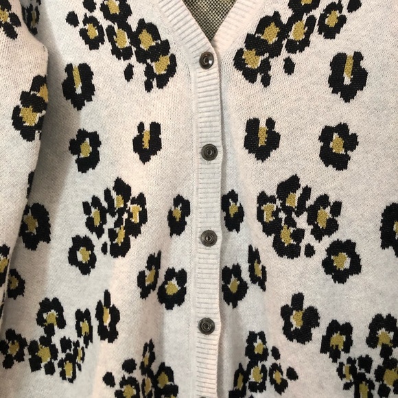 CABI Cardigan - Picture 3 of 4